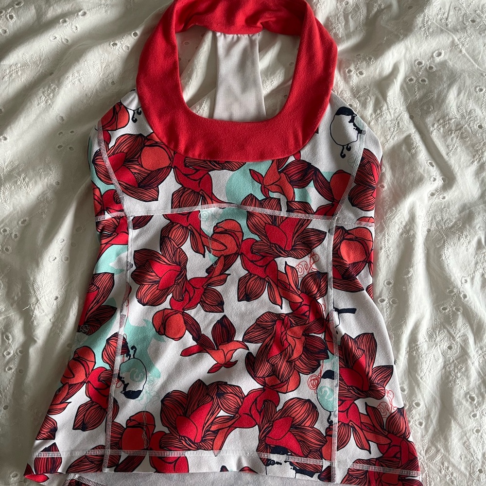 Lululemon Scoop Neck Tank Top Red Birds Size Small